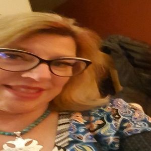 Meet your Posher, Gina